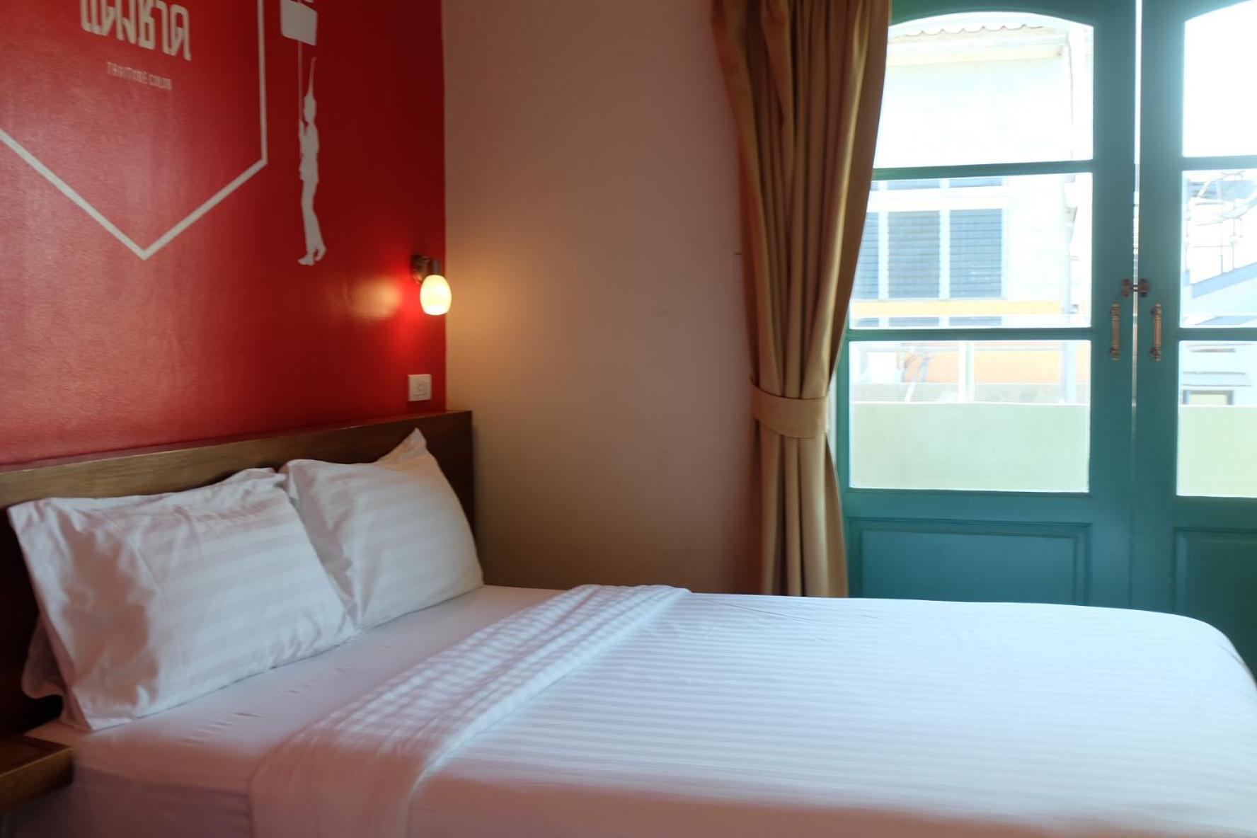Siri Poshtel Bangkok Vandrarhem Exteriör bild